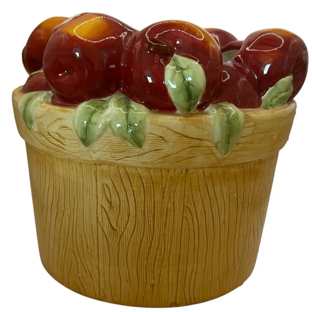 Oneida Ceramic Apple Basket‎